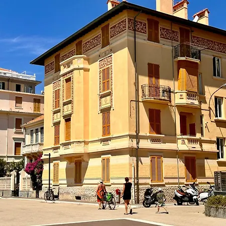 Hostdomus - Smeraldo Apartment Finale Ligure