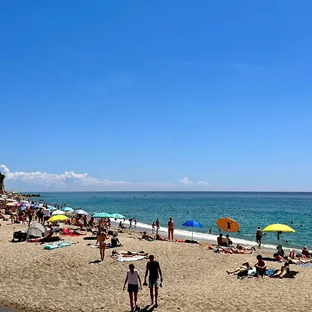 Hostdomus - Smeraldo * Finale Ligure